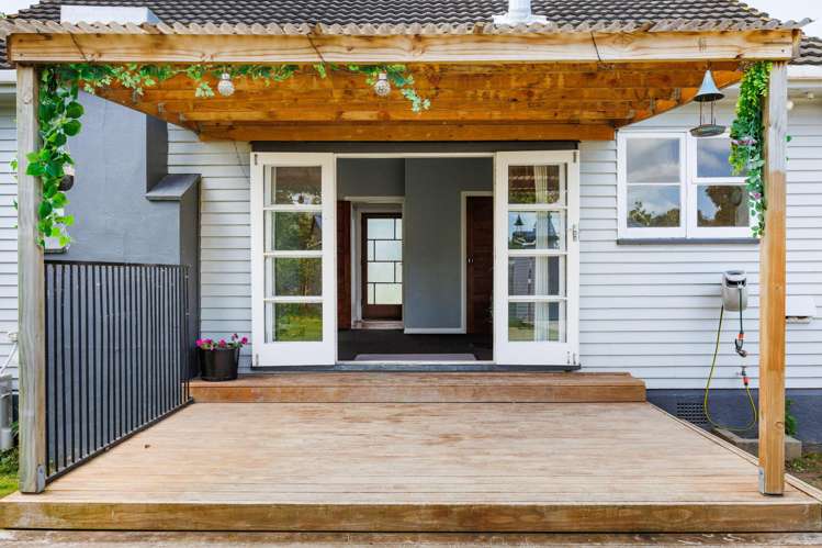 23 Park Road West End_18