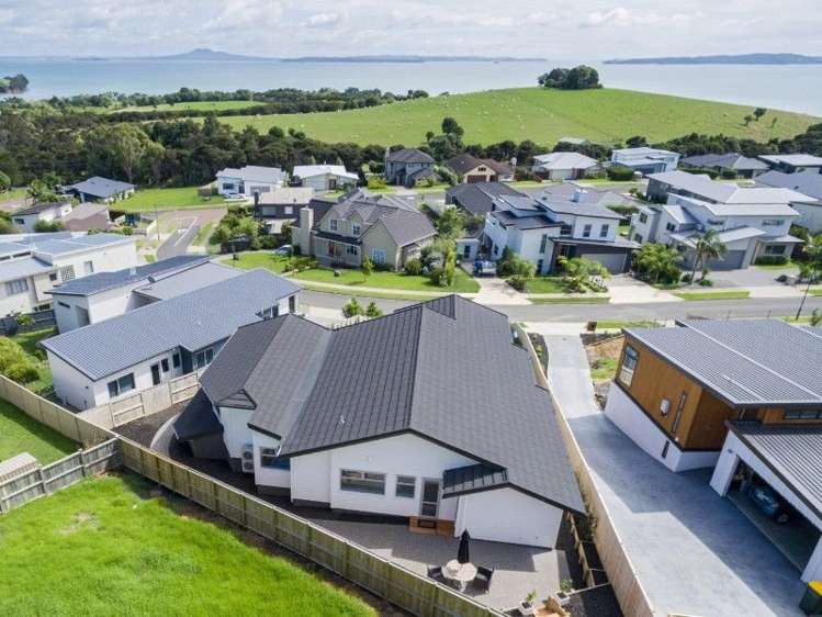 11 Fantail Crescent Maraetai_32