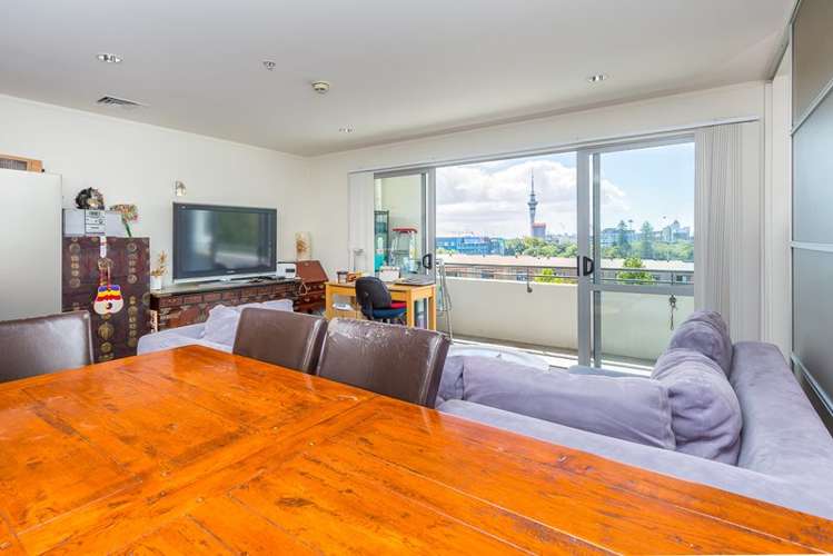 2v/16 Burton Street Grafton_12