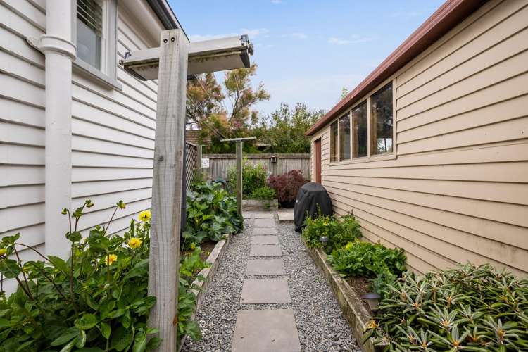 67 Grange Street Hillsborough_15