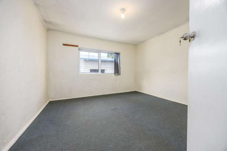 725 Massey Road Mangere_8