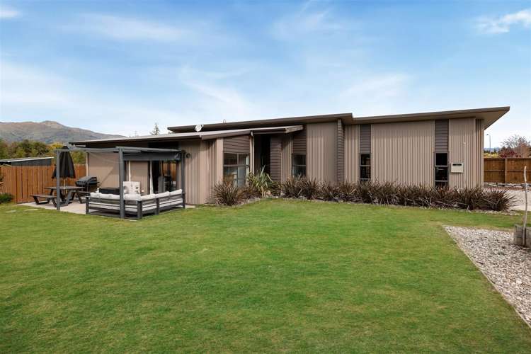 23 Hewson Crescent Lake Hawea_14