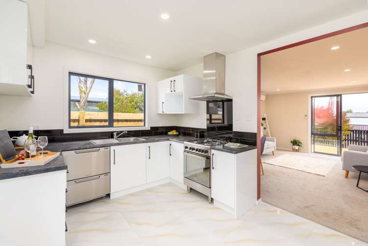 21 Shortland Street Wainoni_4