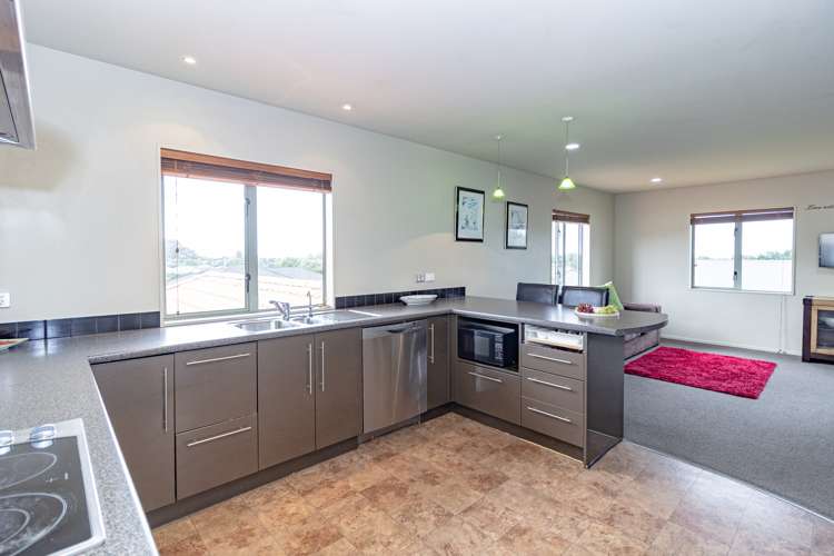 2 Diana Place Otamatea_4