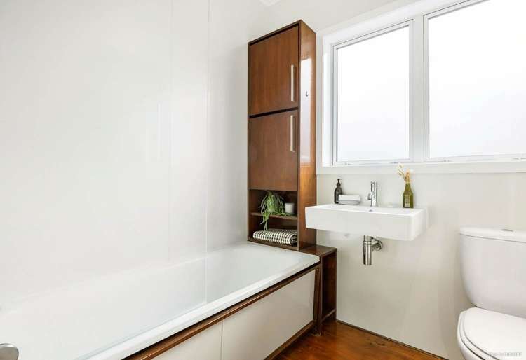 31 Springleigh Avenue Mount Albert_4