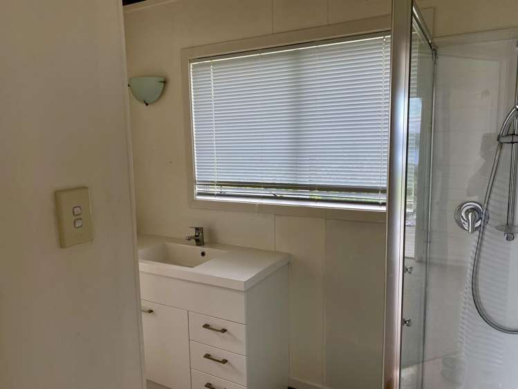 55 Kennedy Point Road Surfdale_9