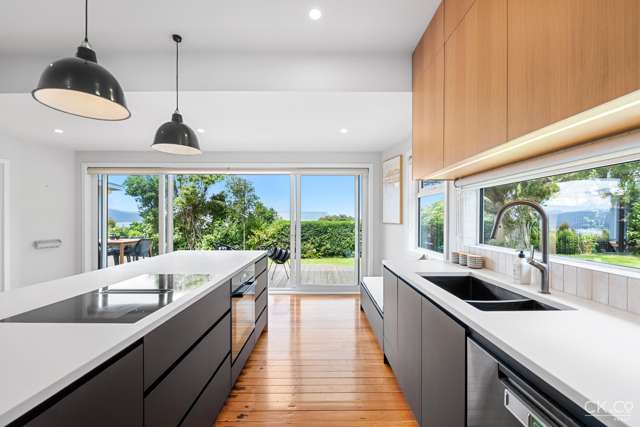 34 Miromiro Road Normandale_1