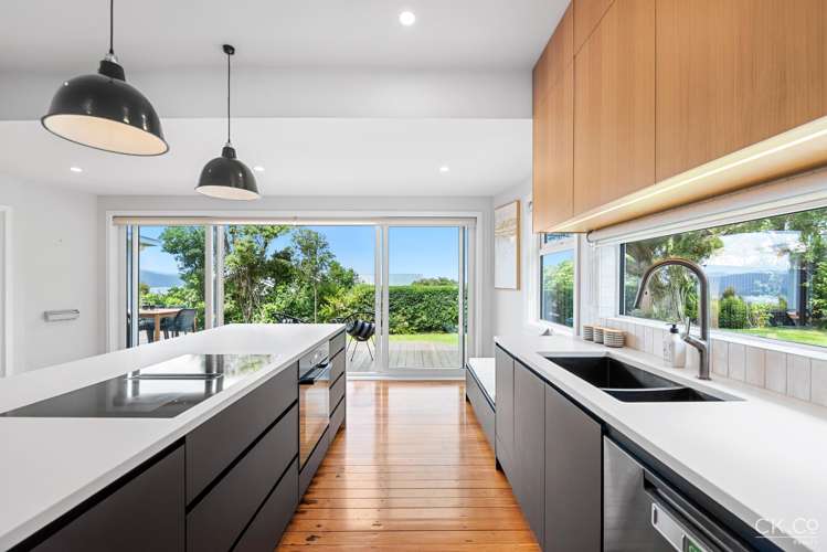 34 Miromiro Road Normandale_1