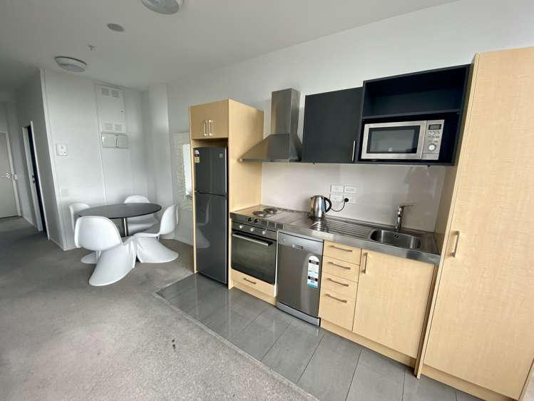 601/17 Putney Way Manukau_5