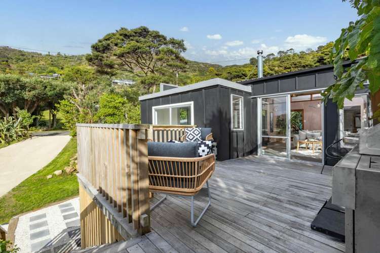 3 Rayner Road Piha_5