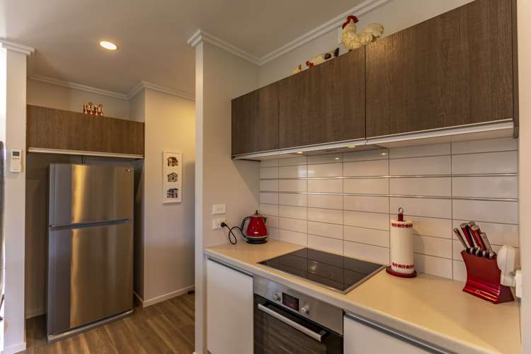 19 Drake Crescent Awatoto_11