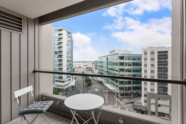 703/47 Beach Road City Centre_3