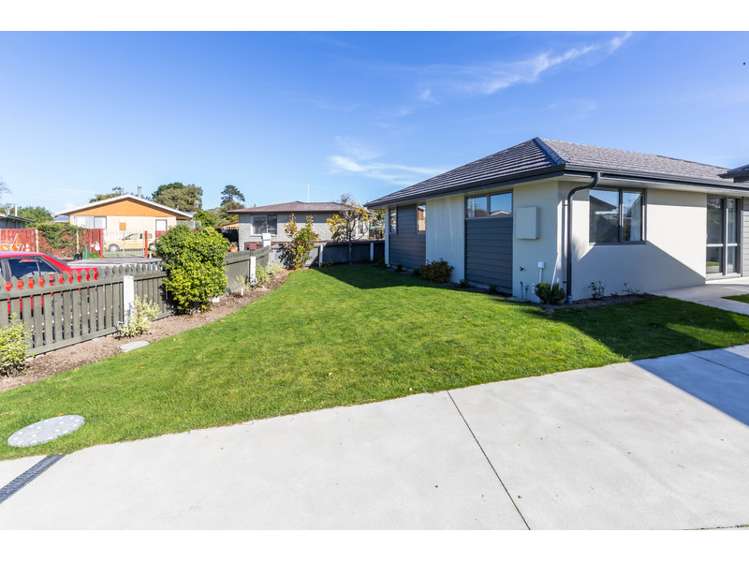 8 Carteret Place Aranui_15