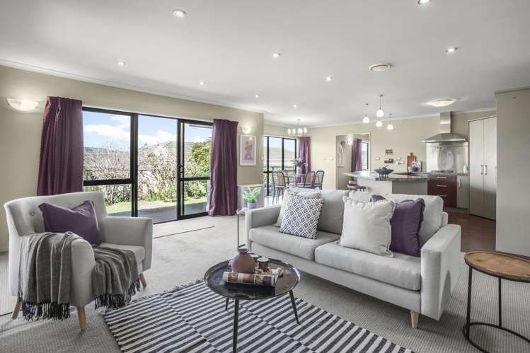 50 Percy Kinsman Crescent Riverstone Terraces_7