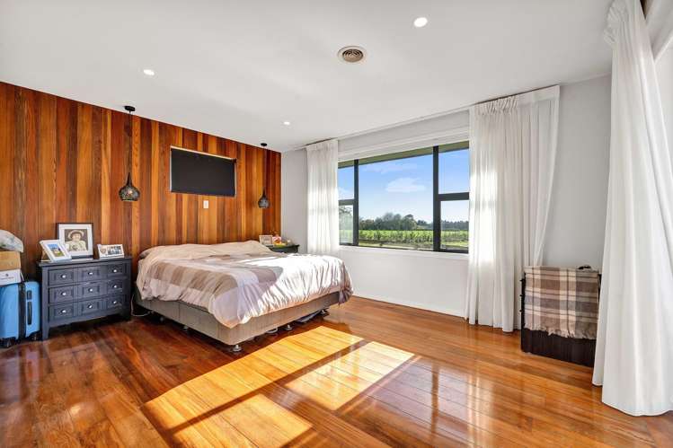 1384 Egmont Road Egmont Village_30