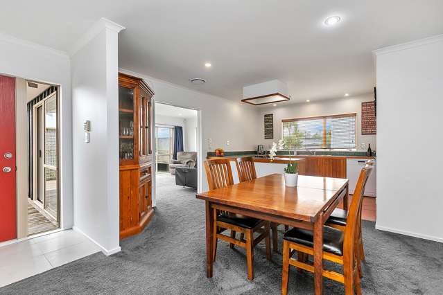 2/108 Awaruku Road Torbay_3