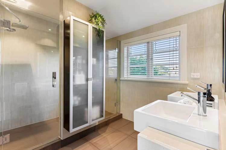 15 Lynch Street Point Chevalier_20