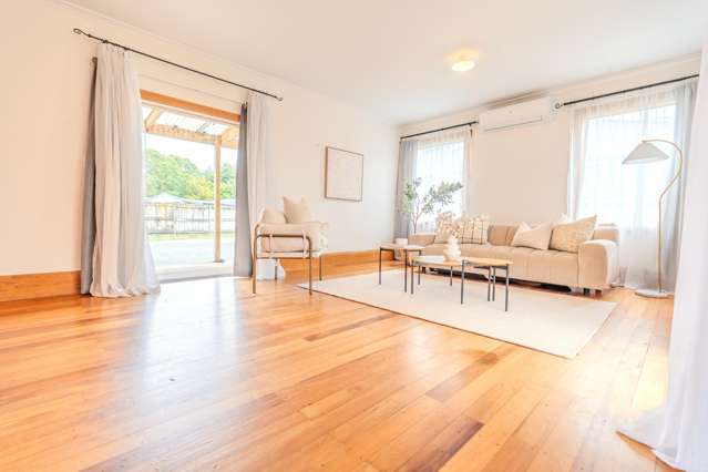 Light-filled living with entertainer's appeal