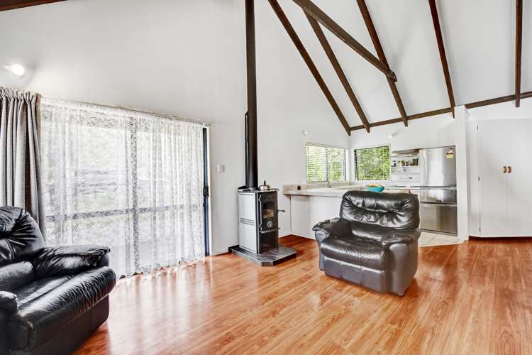 44 Beach Road Waikawa_6