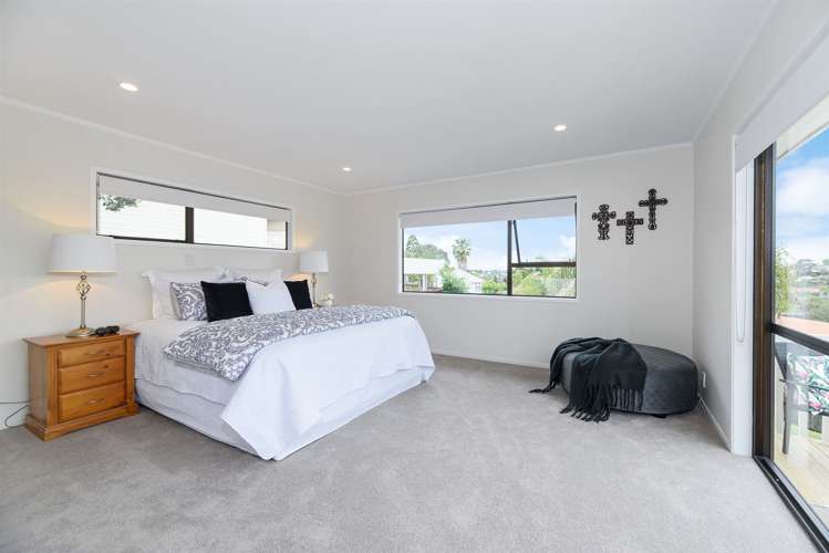 8 Serrata Place Browns Bay_11