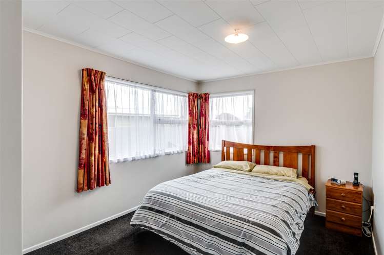 130 Portsmouth Road Flaxmere_11