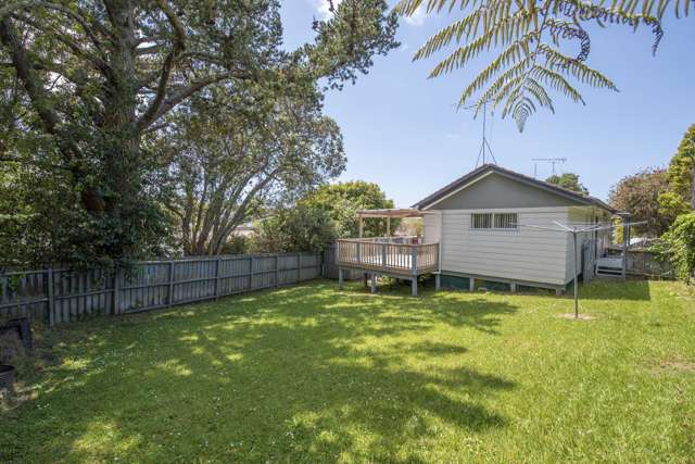 3 Theban Place Totara Vale_4