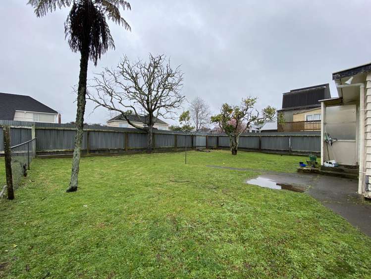 5 Clyde Street Epsom_11