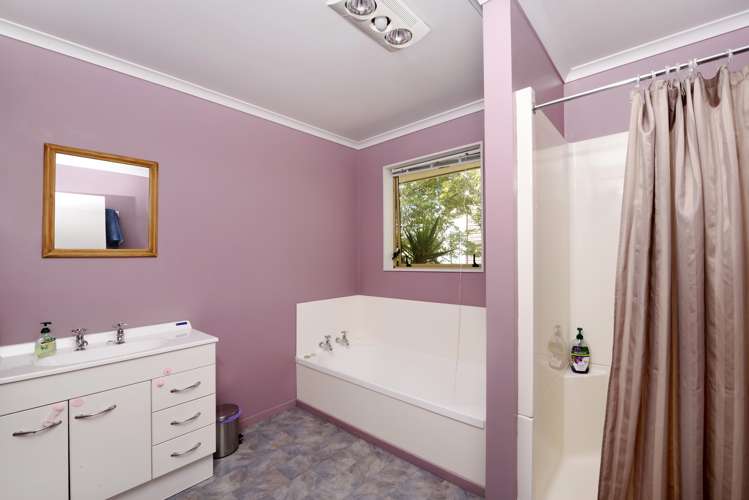 82 Starveall Street Brightwater_11