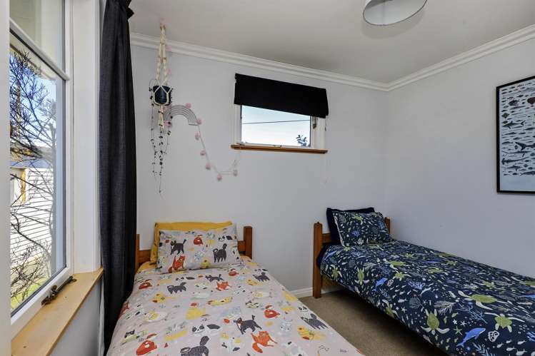 33 Neeve Road Taradale_11