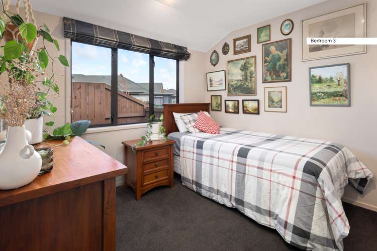 8 Edward Bullen Place Thames_16