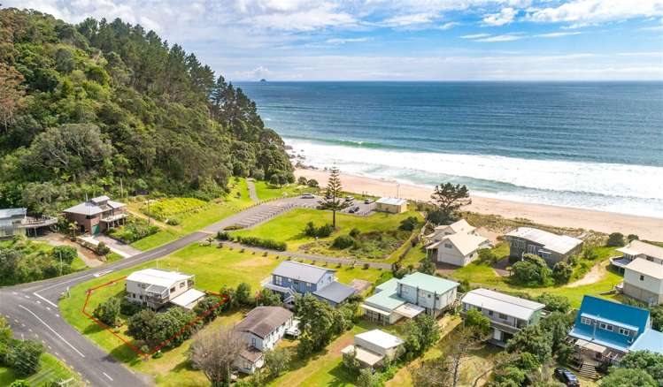 98 Ocean Beach Road Tairua_21