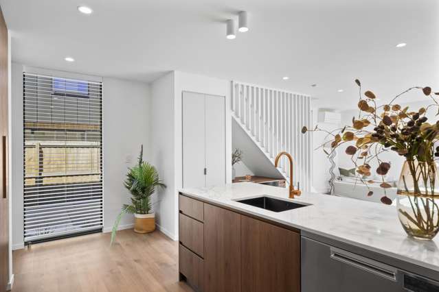 2/31 Rutland Street Saint Albans_3