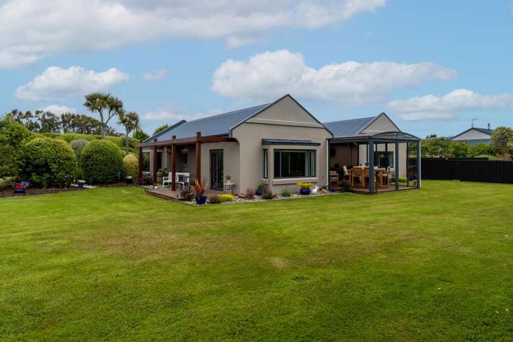 17 Raeburn Avenue Otatara_0