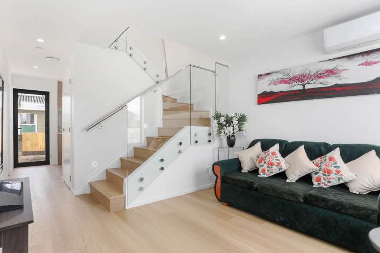 2/30 Ventura Street Mangere_9