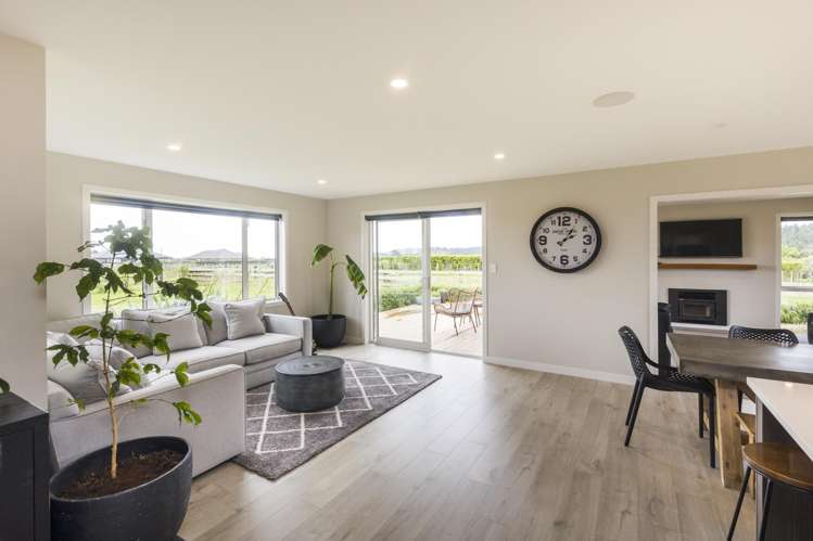20 Highland View Drive Tokomaru_9