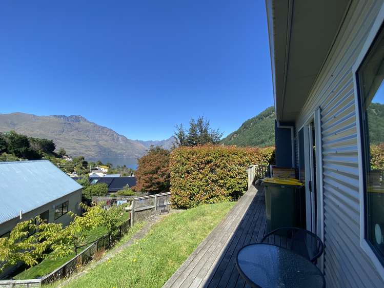 21 Watts Road Fernhill/Sunshine Bay_13