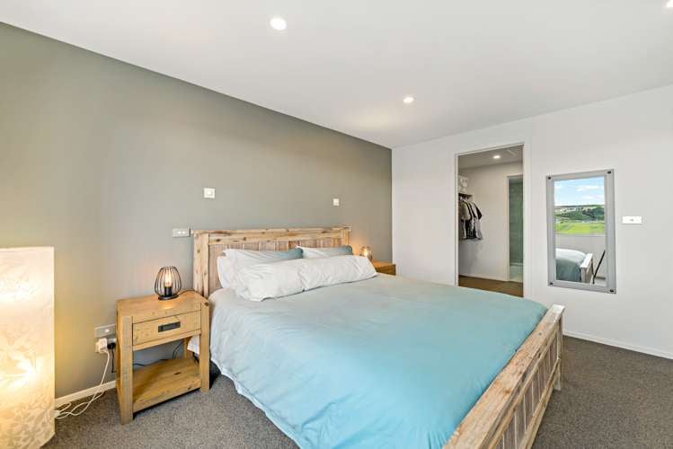 15 Moki Place Long Bay_5