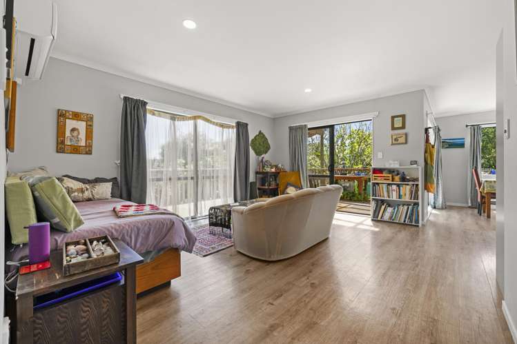 16 James Street Raglan_35