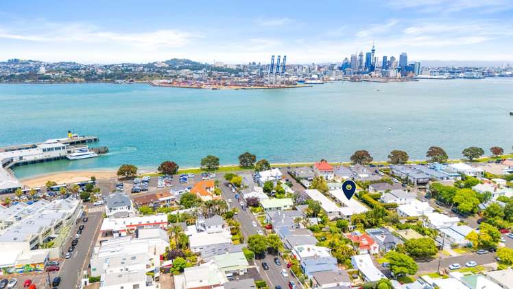 3/16 Queens Parade Devonport_16