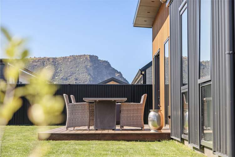 17 Buttercup Street Wanaka_24
