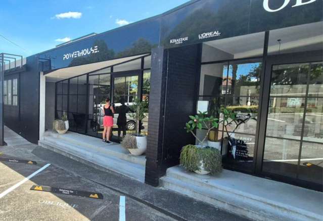 PRIME BOUTIQUE OFFICE SPACE WITH AMENITIES