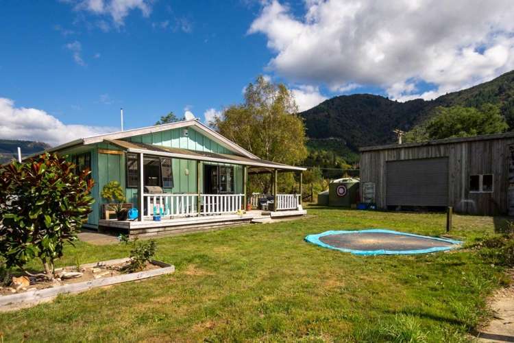 137 Wakamarina Road Havelock_15