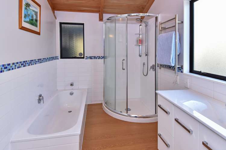 2/112 Litten Road Cockle Bay_11