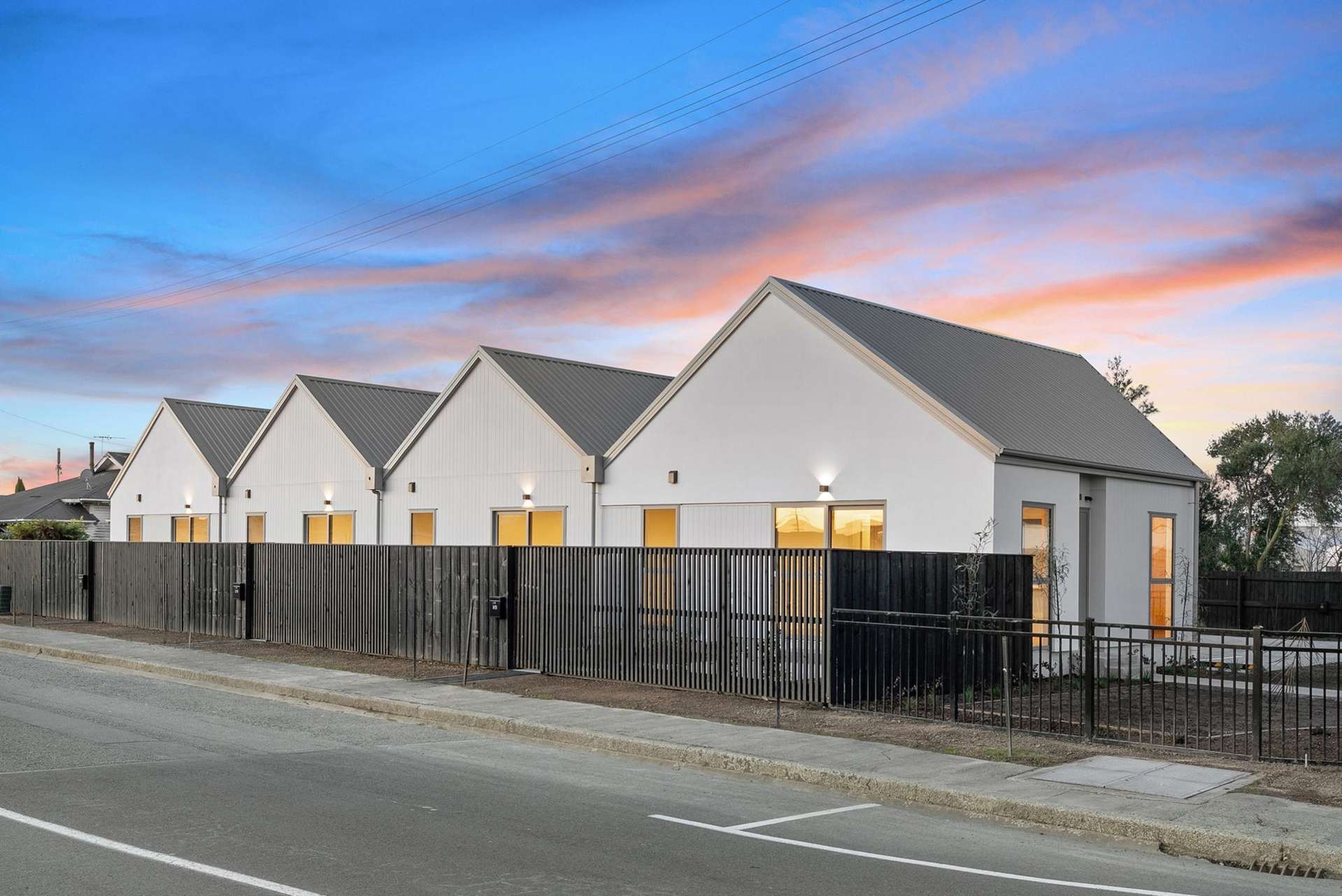 2/31 Vickerys Road Wigram_0