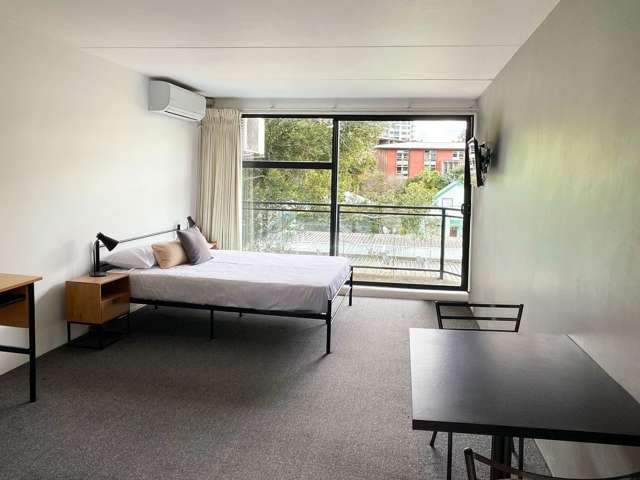 Furnished Apartment right by Auckland Hospital