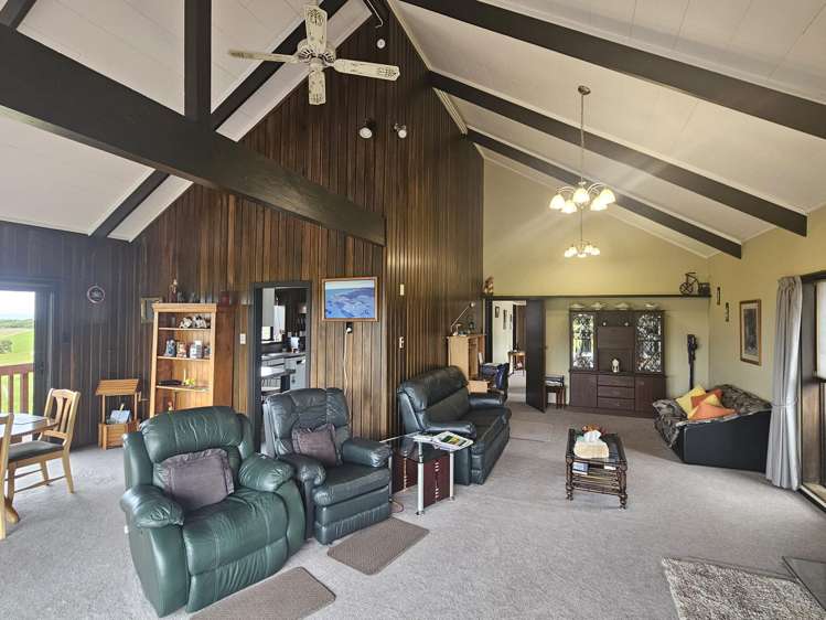 61 Tinico Road Kaka Point_4