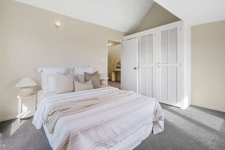 241 Cannon Hill Crescent Mount Pleasant_15