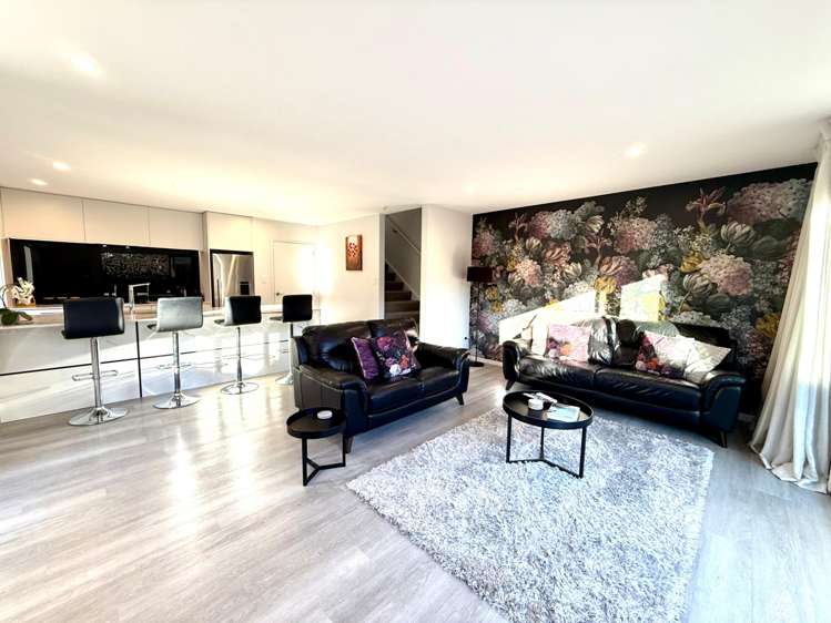  4/85 Brockworth Place Riccarton_4