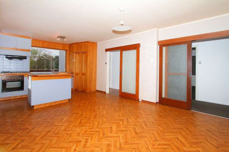 22 Forest Hill Road Henderson_11