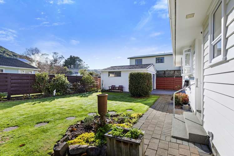 51 Holdsworth Avenue Trentham_13